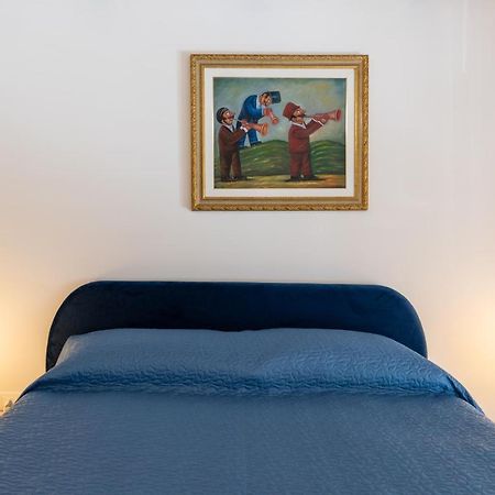 Antico Mercato Di Ortigia Lovely Apartment Сиракуза Екстериор снимка