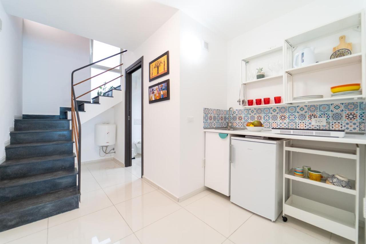 Antico Mercato Di Ortigia Lovely Apartment Сиракуза Екстериор снимка